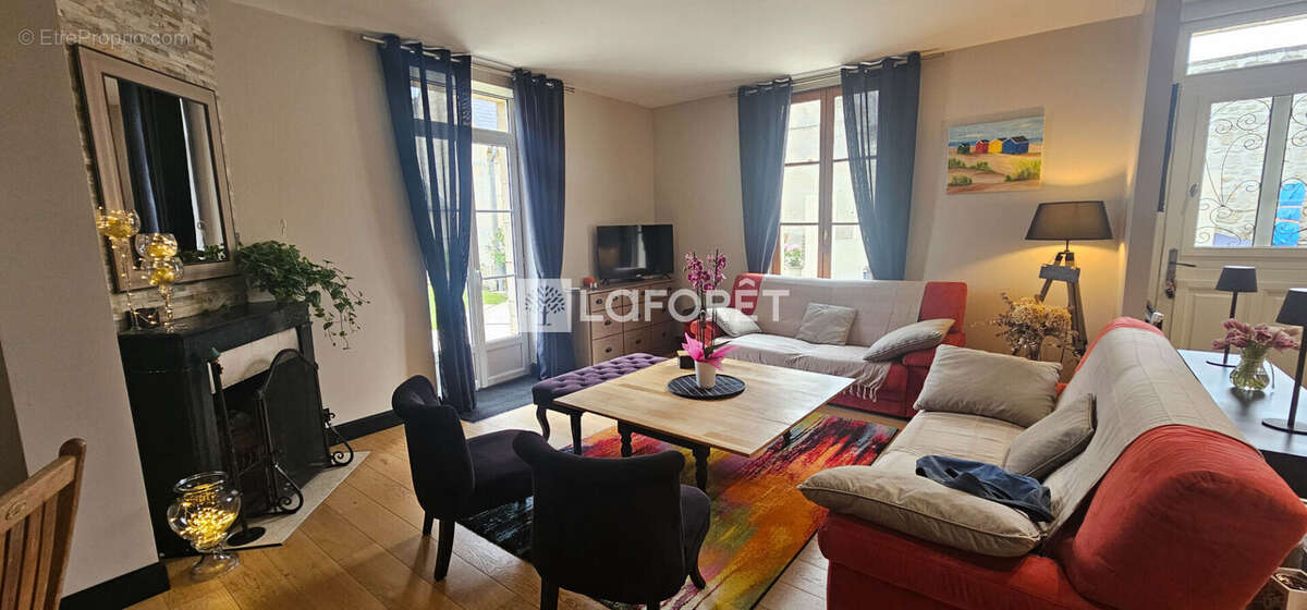 Maison à CUISY-EN-ALMONT