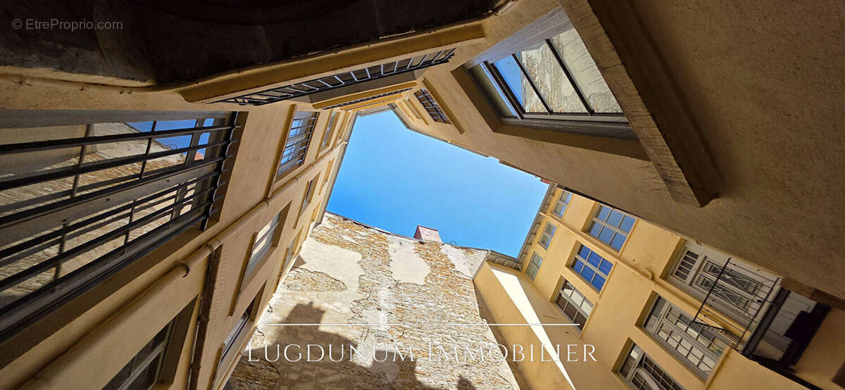 Appartement à LYON-1E