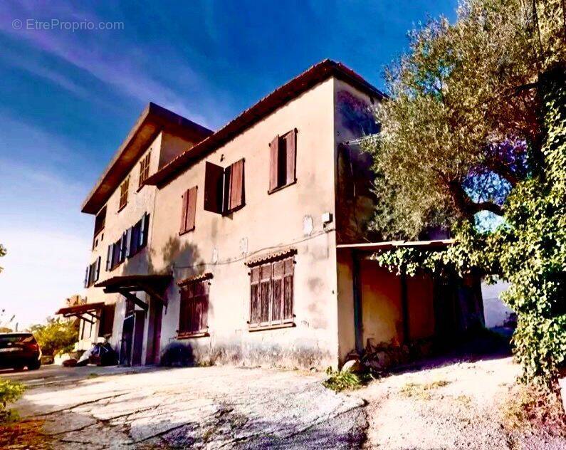 Maison à VILLENEUVE-LOUBET