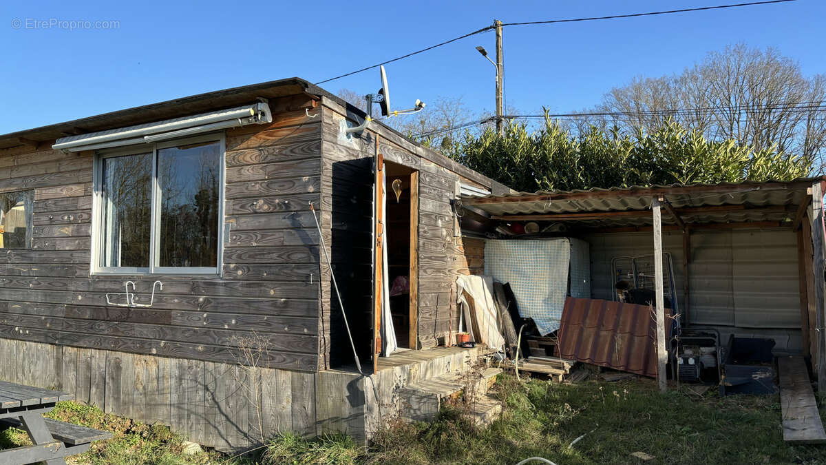 Terrain à CLOYES-SUR-LE-LOIR