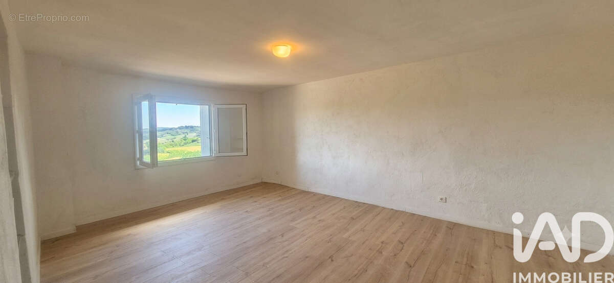 Maison 120 m² à Agones  - photo 7