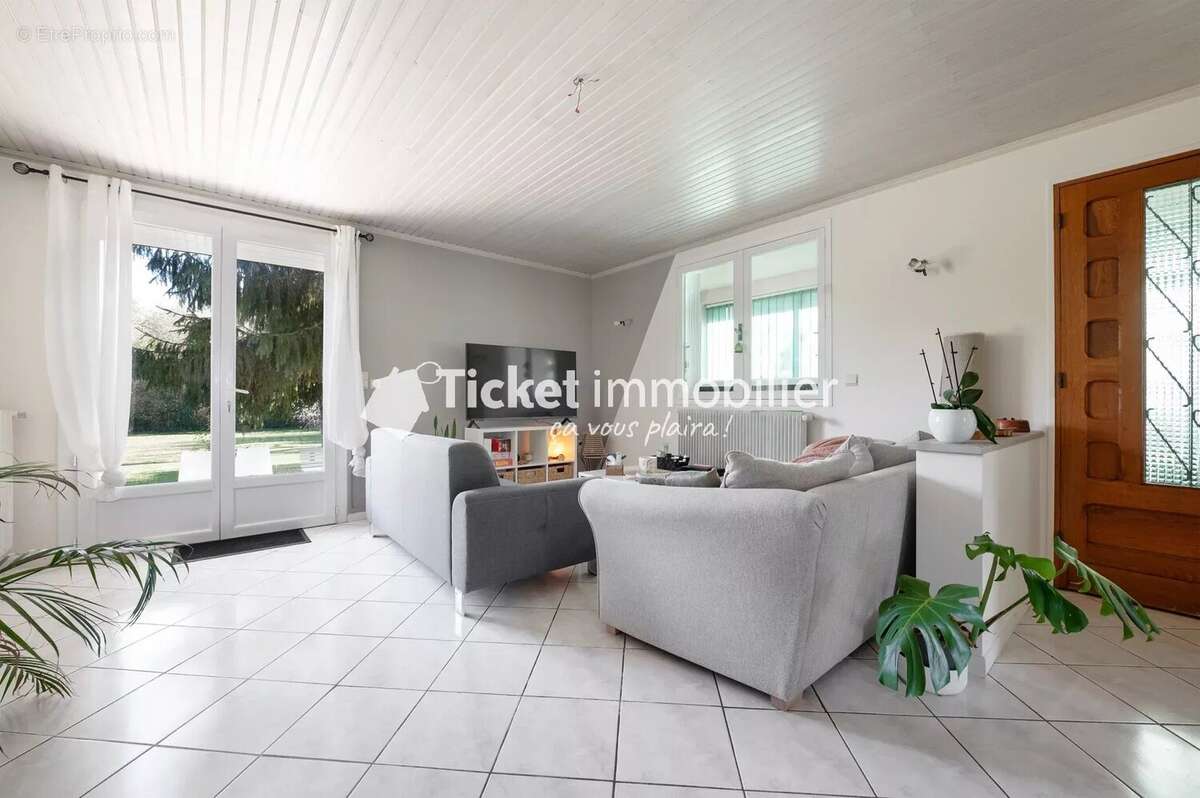  Maison 140 m² + T2 + T3 + Garage – Grand terrain 1 350m² – Saint-Paul-sur-Save - photo 14