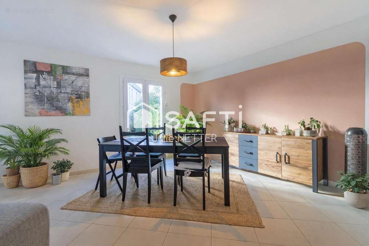 Photo 5 - Maison à ROQUEBRUNE-SUR-ARGENS