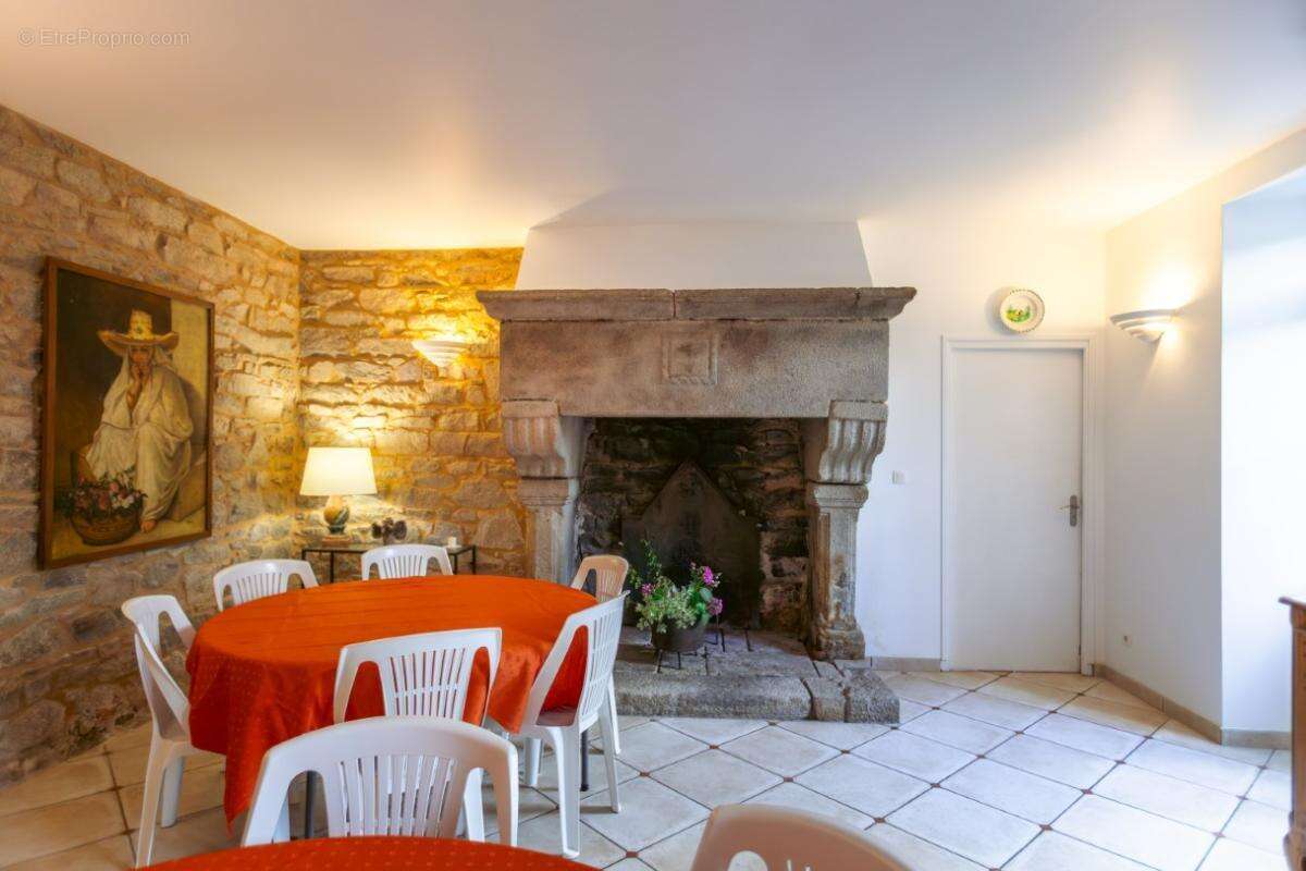 Manoir proche Penvenan  630 m2, 17 pièces, 12 chambres - photo 10