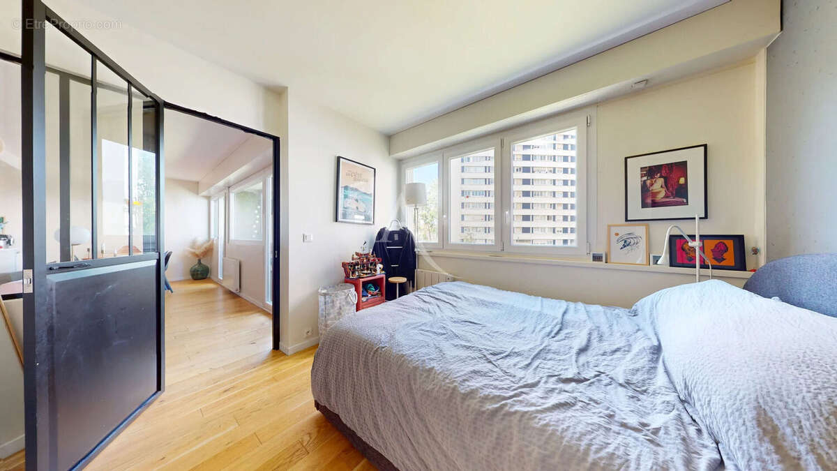 Appartement à PARIS-14E