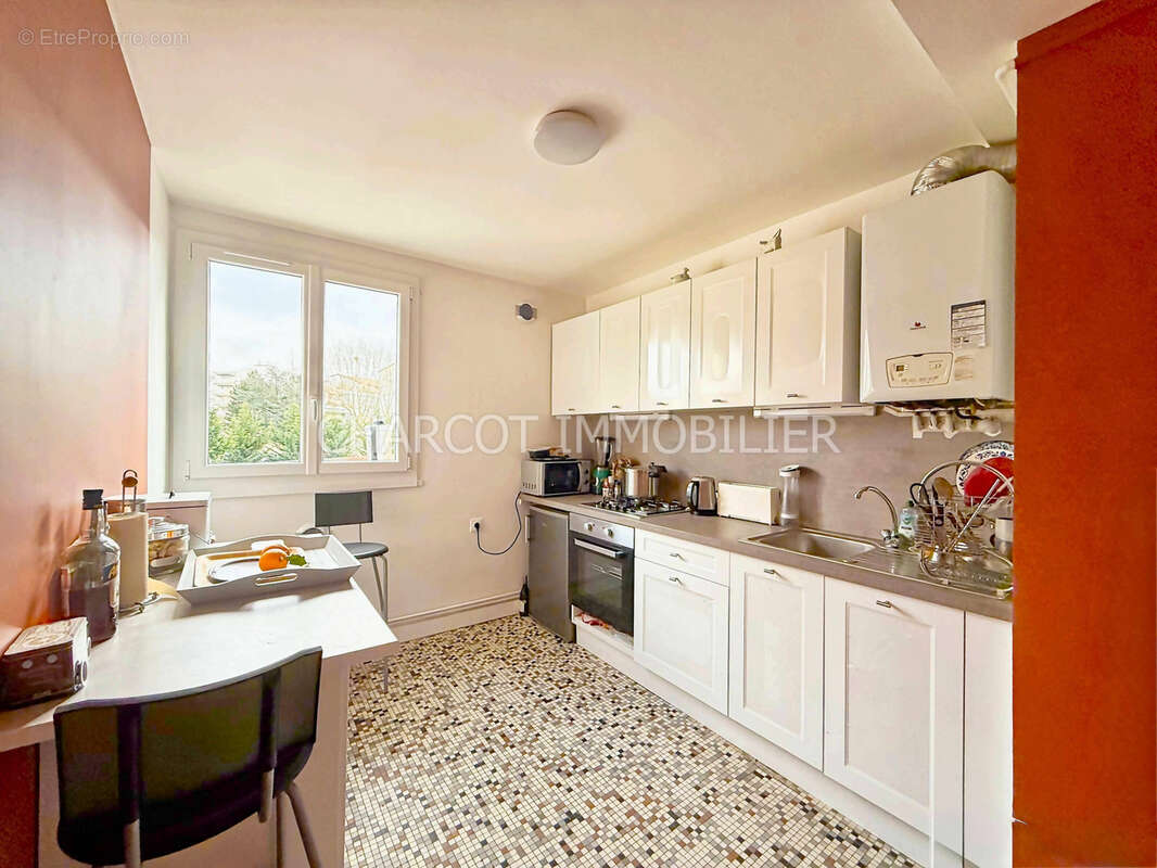 Appartement à LYON-5E