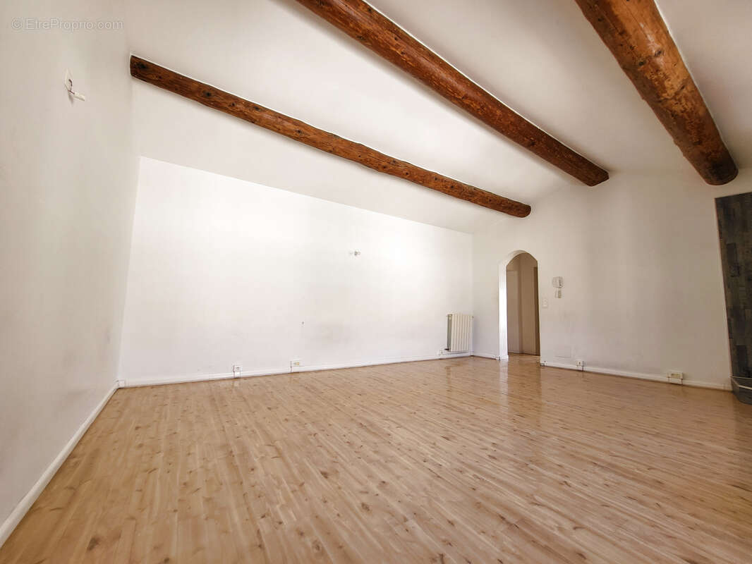 Maison à SAINT-LAURENT-D'AIGOUZE