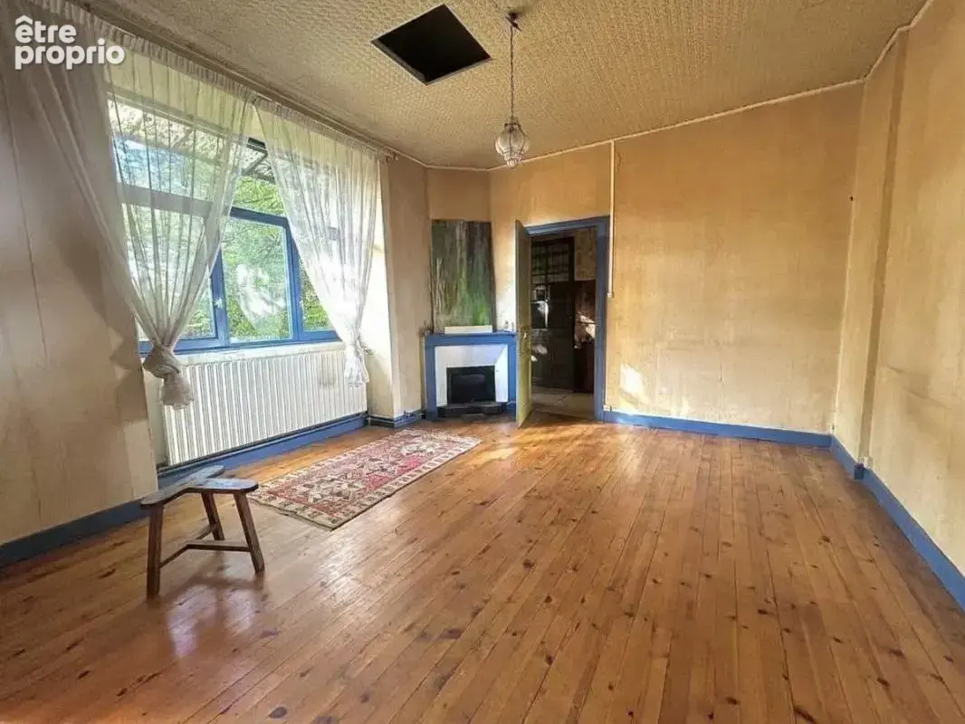 Opportunité rare pour professionnels — Bâtiment de caractère de 450 m² sur 3 niveaux avec jardin de 1 000 m² - photo 10