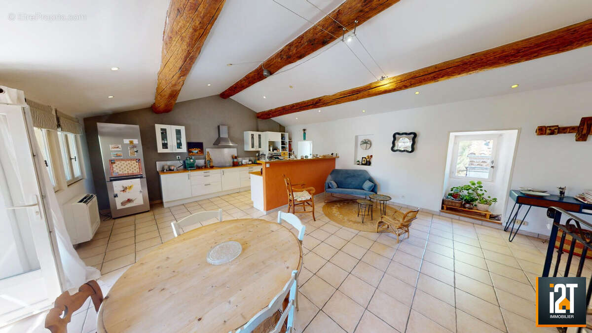 Maison 182 m² à Brignon  - photo 9