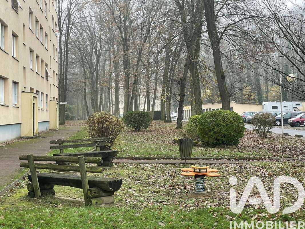 Photo 2 - Appartement à SAINT-GERMAIN-LES-ARPAJON