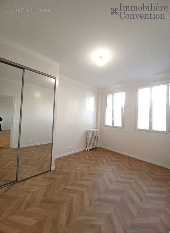 Appartement à PARIS-15E