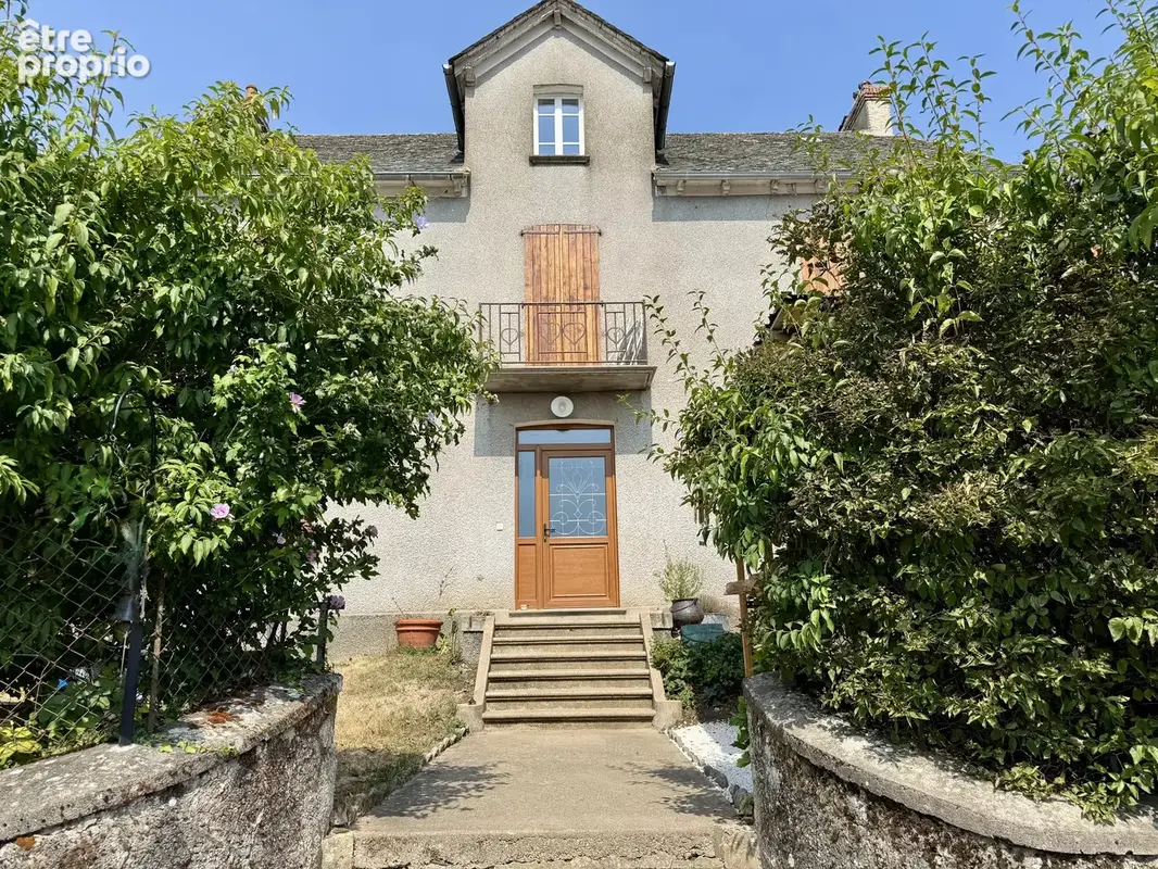 Maison à RIEUPEYROUX