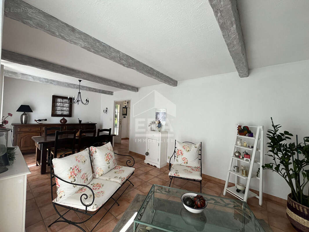 Maison à CHATEAUNEUF-LES-MARTIGUES