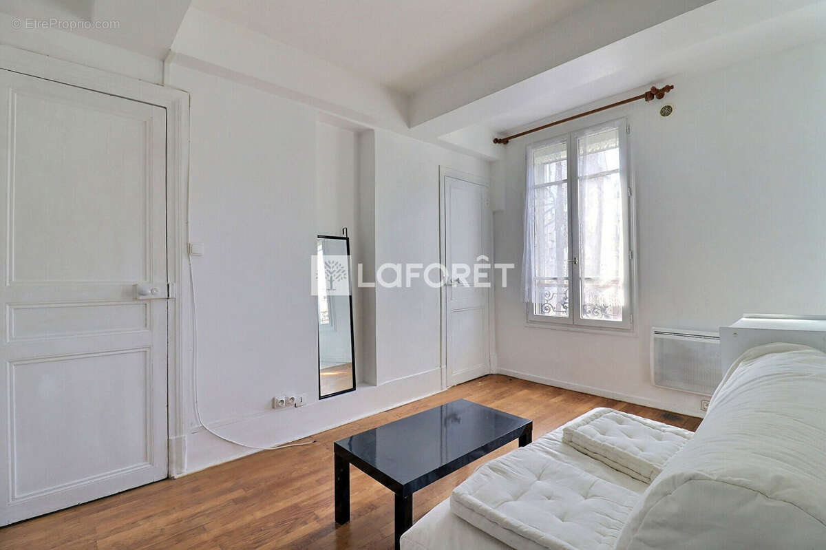 Appartement Paris 2/3 pièce(s) 36.20 m2 - photo 2