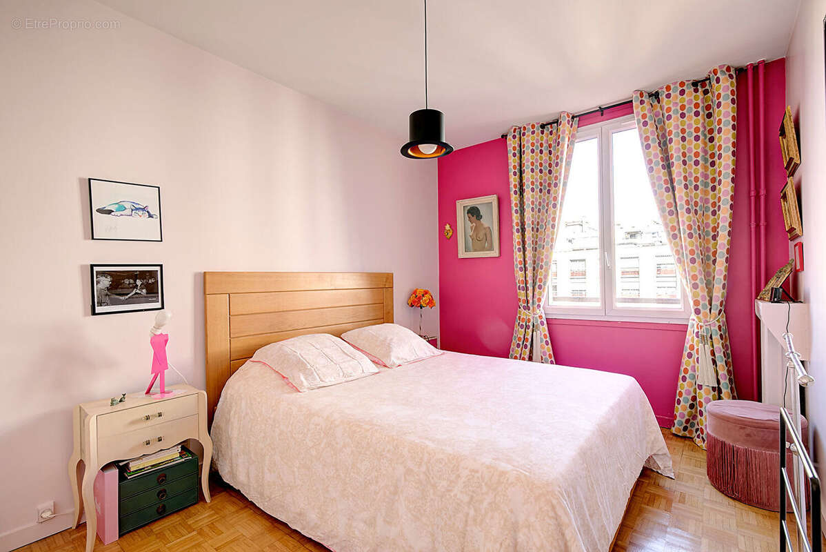 Appartement à PARIS-11E