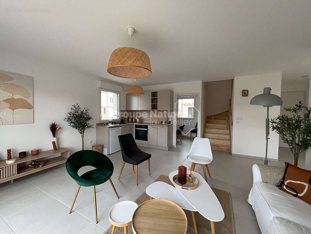 Maison à SAINT-ETIENNE-DU-GRES