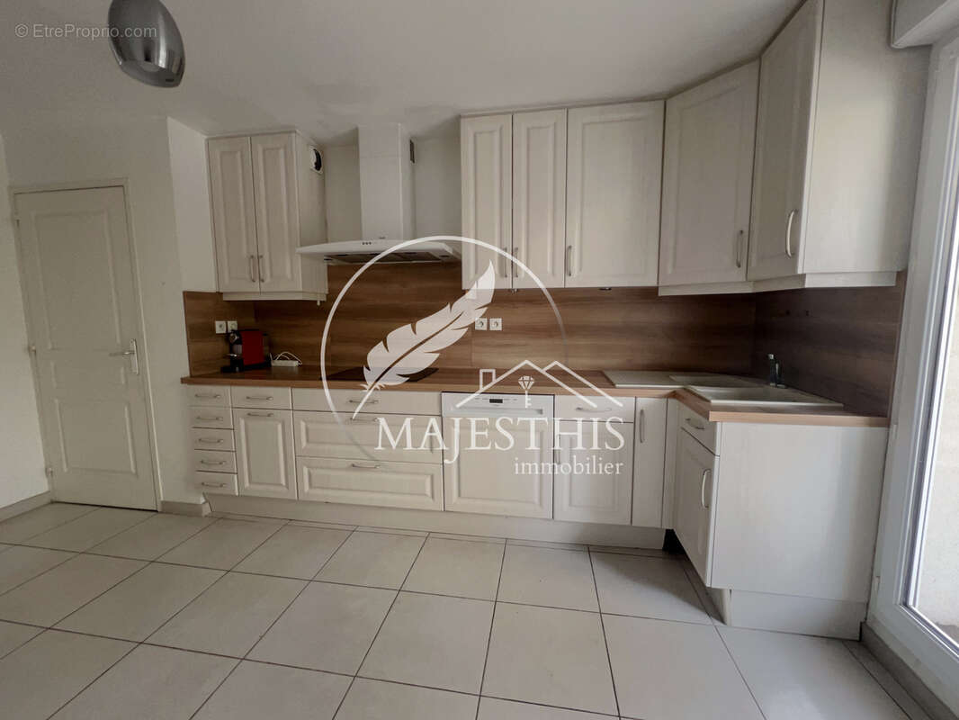 Appartement à HYERES