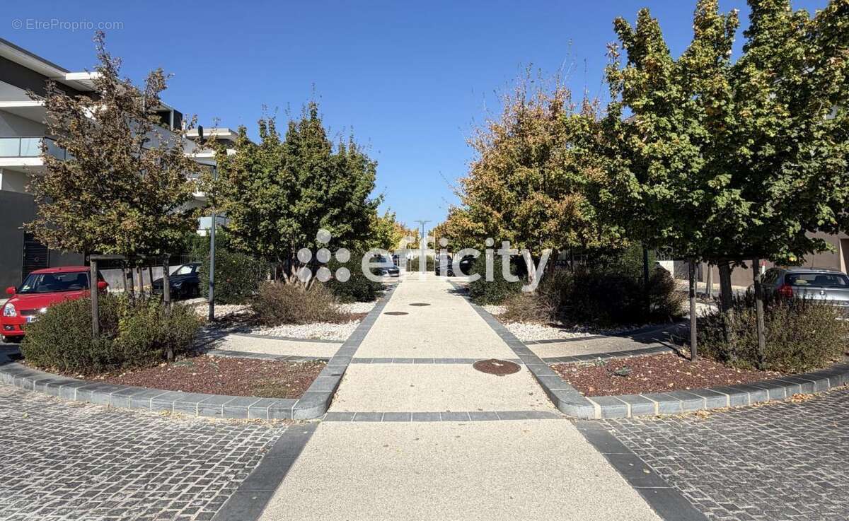 Appartement à LATTES