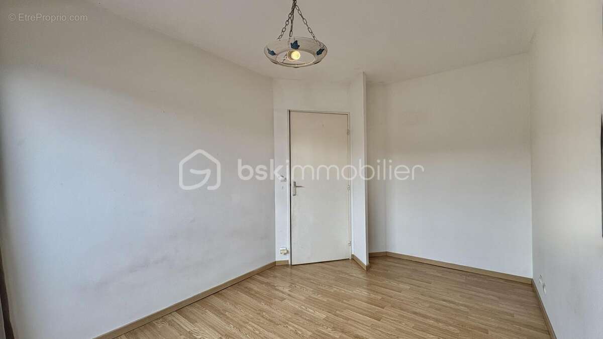 Appartement f2 sur la commune d'évry (91000) - photo 9