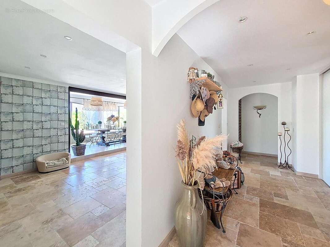 Photo 4 - Maison à CHARBONNIERES-LES-BAINS