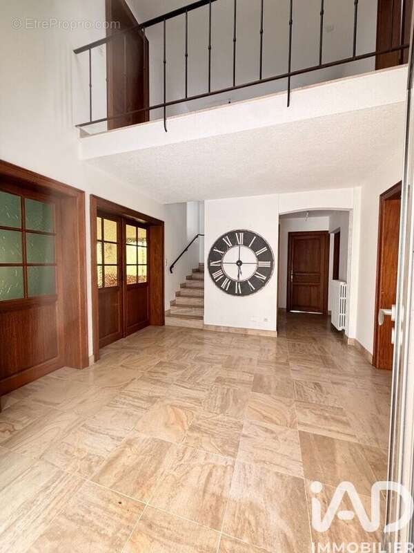 Maison 171 m² à Saint-Remy  - photo 8
