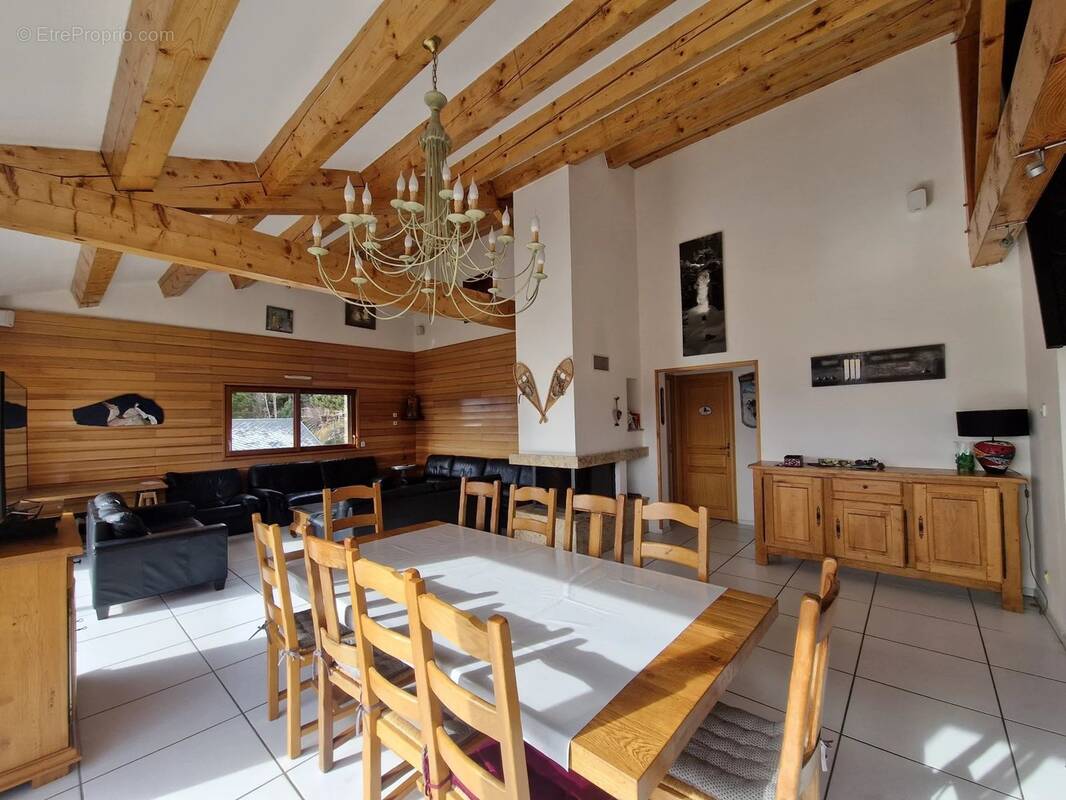 Maison à LES ANGLES