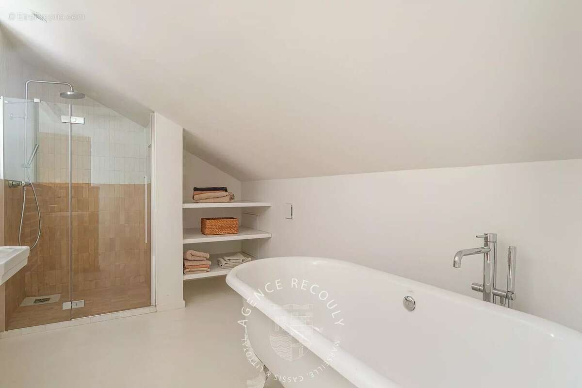 Maison à MARSEILLE-7E