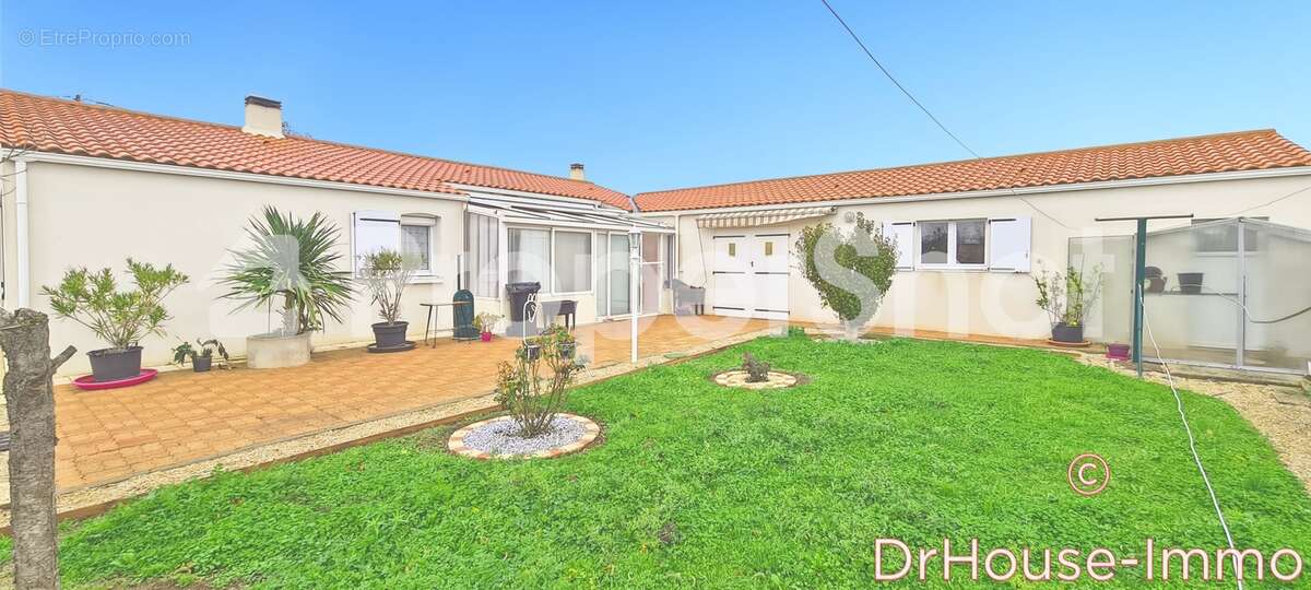 Maison à PUYRAVAULT