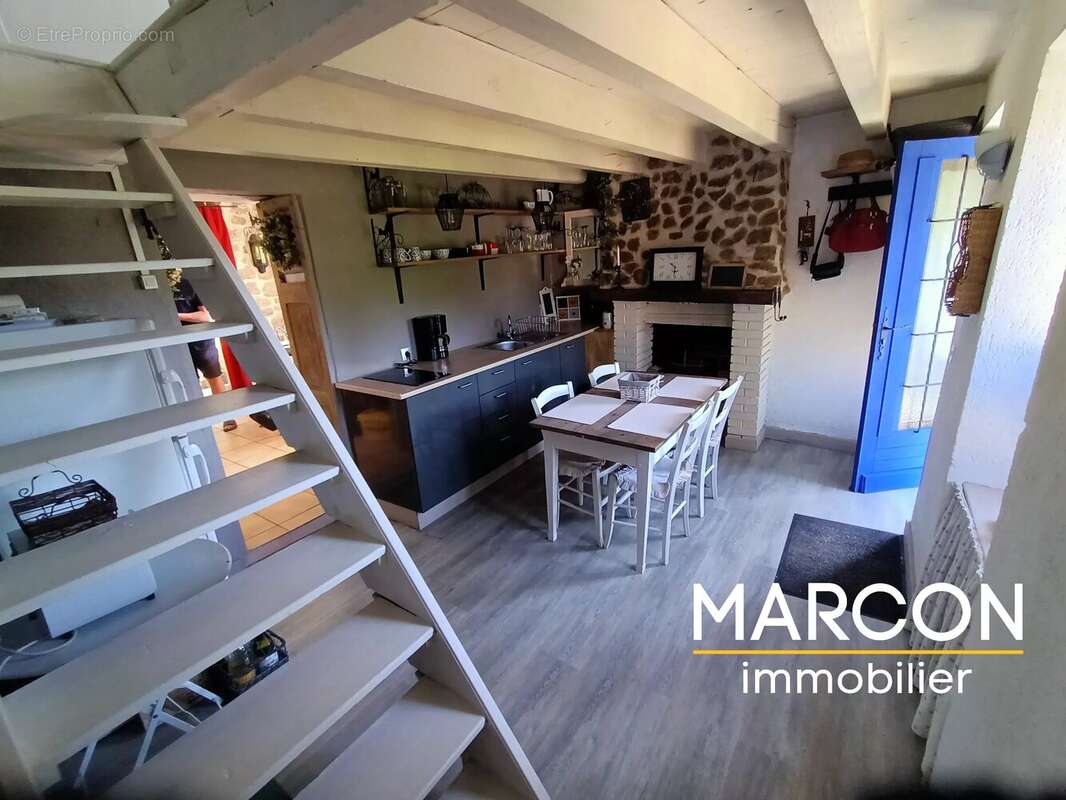 Maison à SAINT-SULPICE-LES-CHAMPS