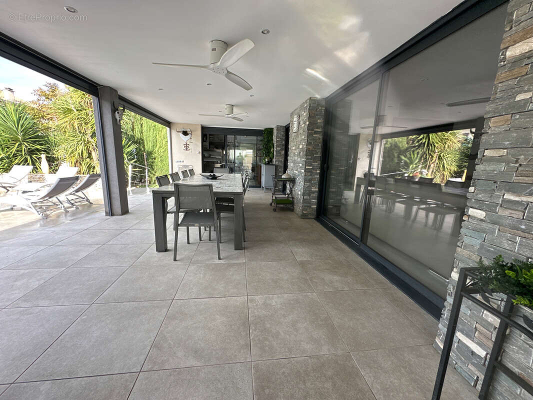 Maison à SAINT-LAURENT-D&#039;AIGOUZE