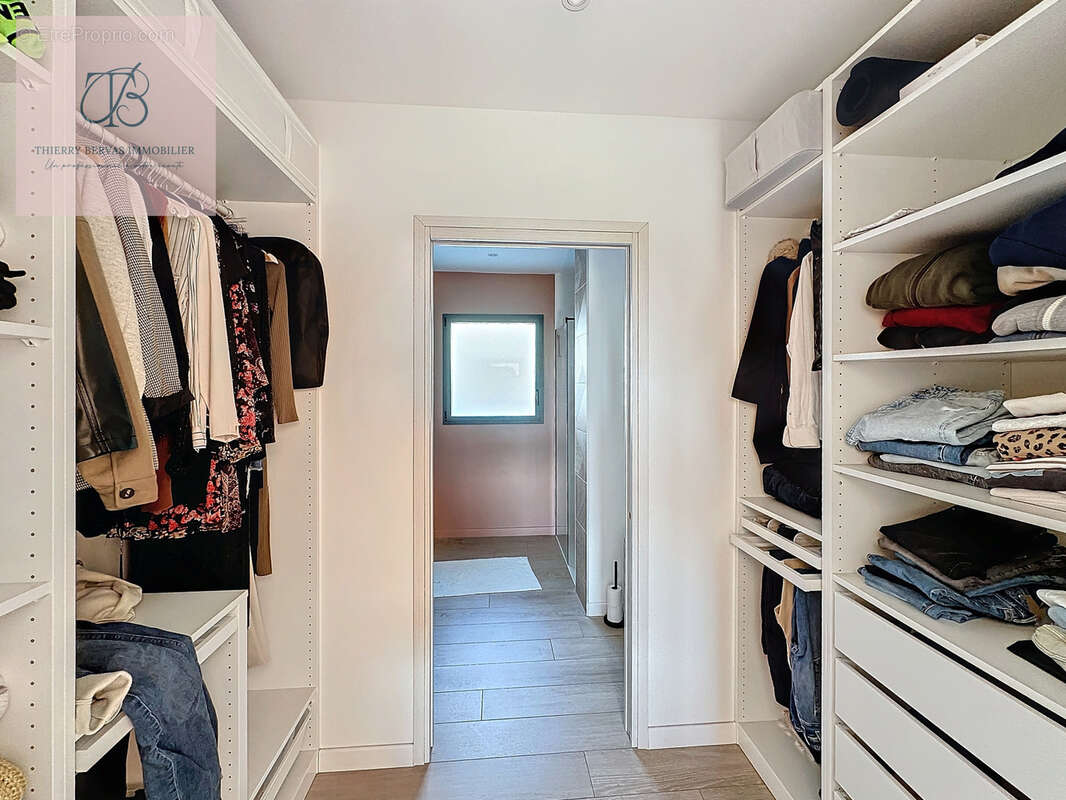 Maison à PLOUGONVELIN