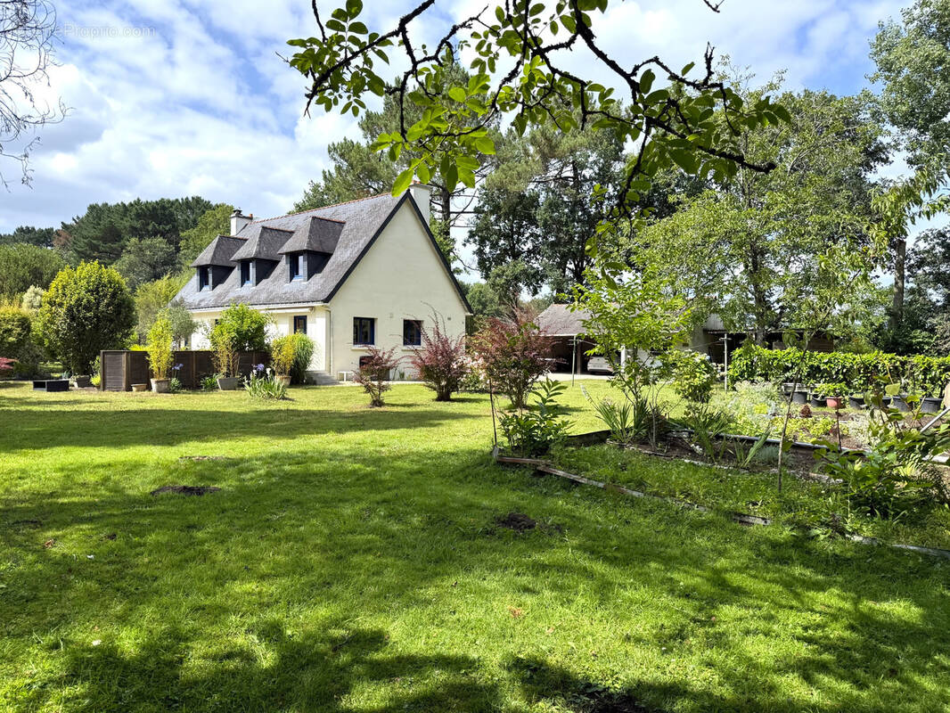 Maison à CLOHARS-CARNOET