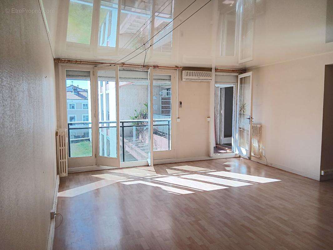 Appartement à CAHORS