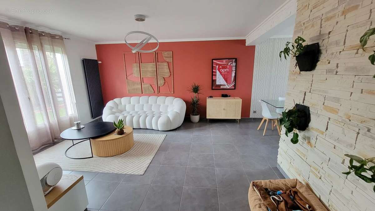 Maison à CHELLES