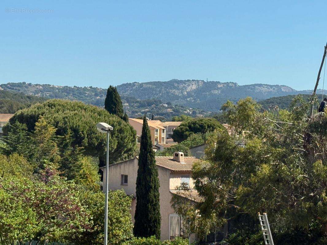 Appartement à SANARY-SUR-MER