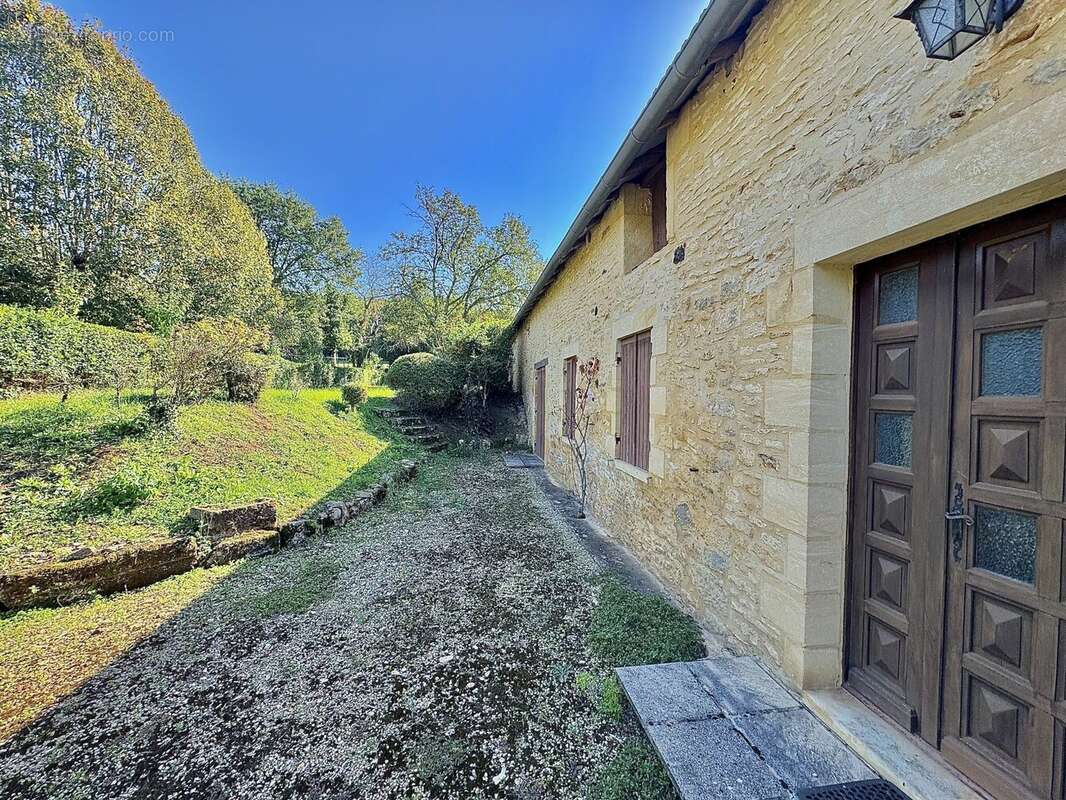 Maison à SAINT-CYPRIEN