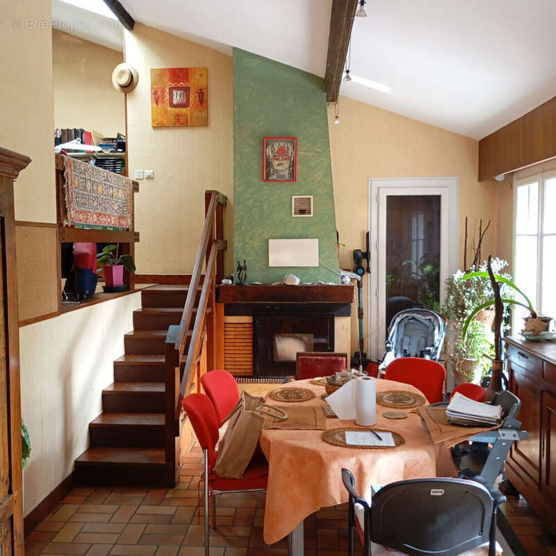 Maison à VERNEUIL-SUR-VIENNE