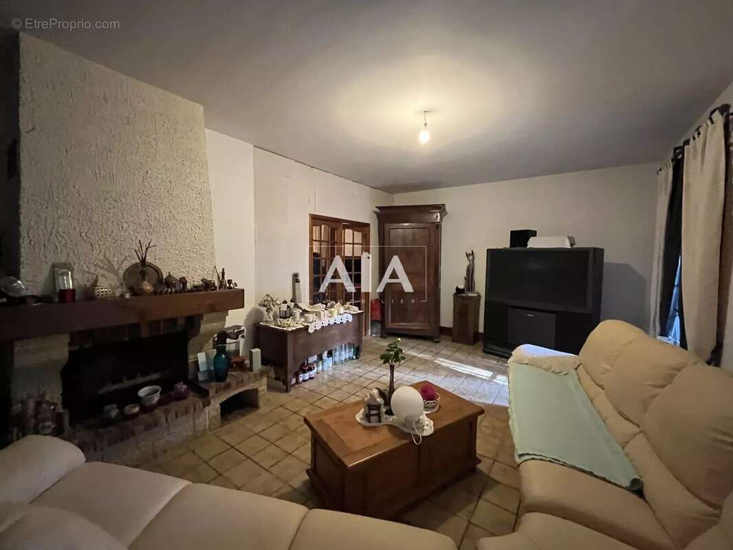 Maison à FONTENILLE