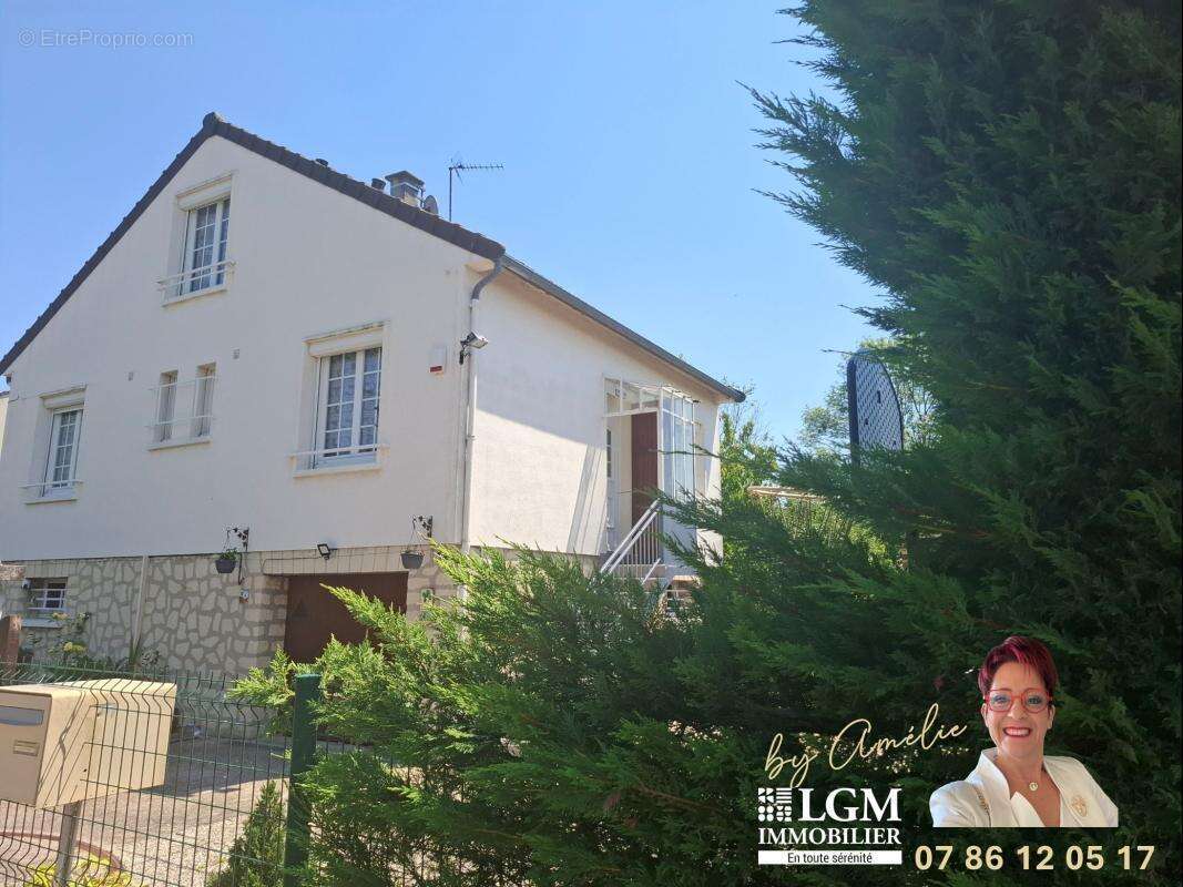 Maison à ETAMPES-SUR-MARNE