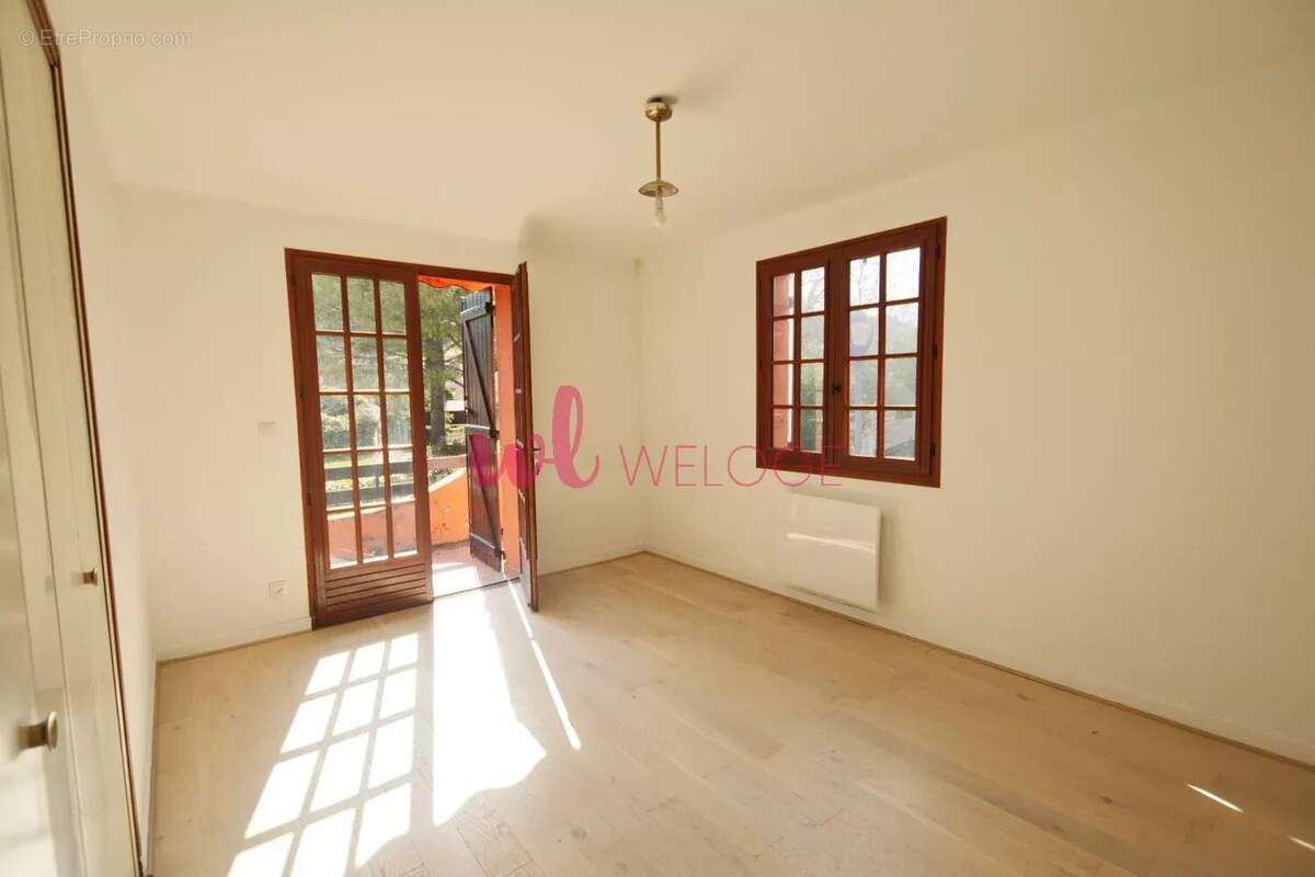 Maison à CARNOUX-EN-PROVENCE