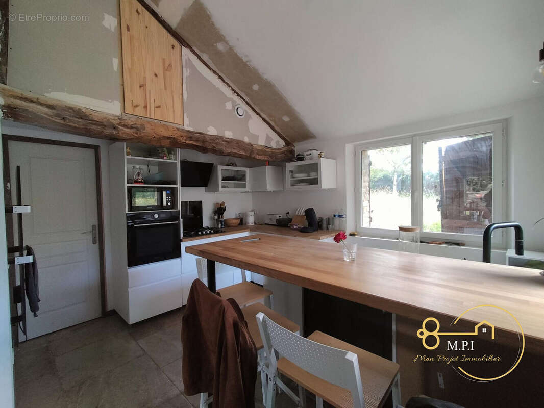 Maison à LA CHAPELLE-PRES-SEES