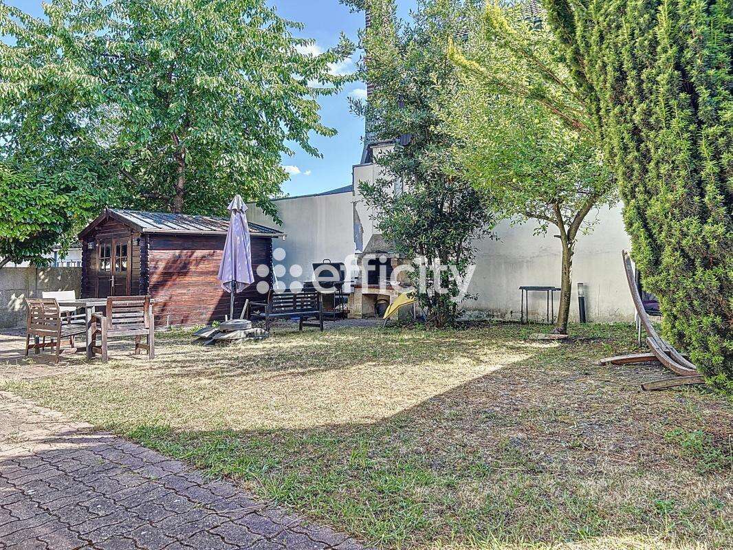 Maison à LE BLANC-MESNIL