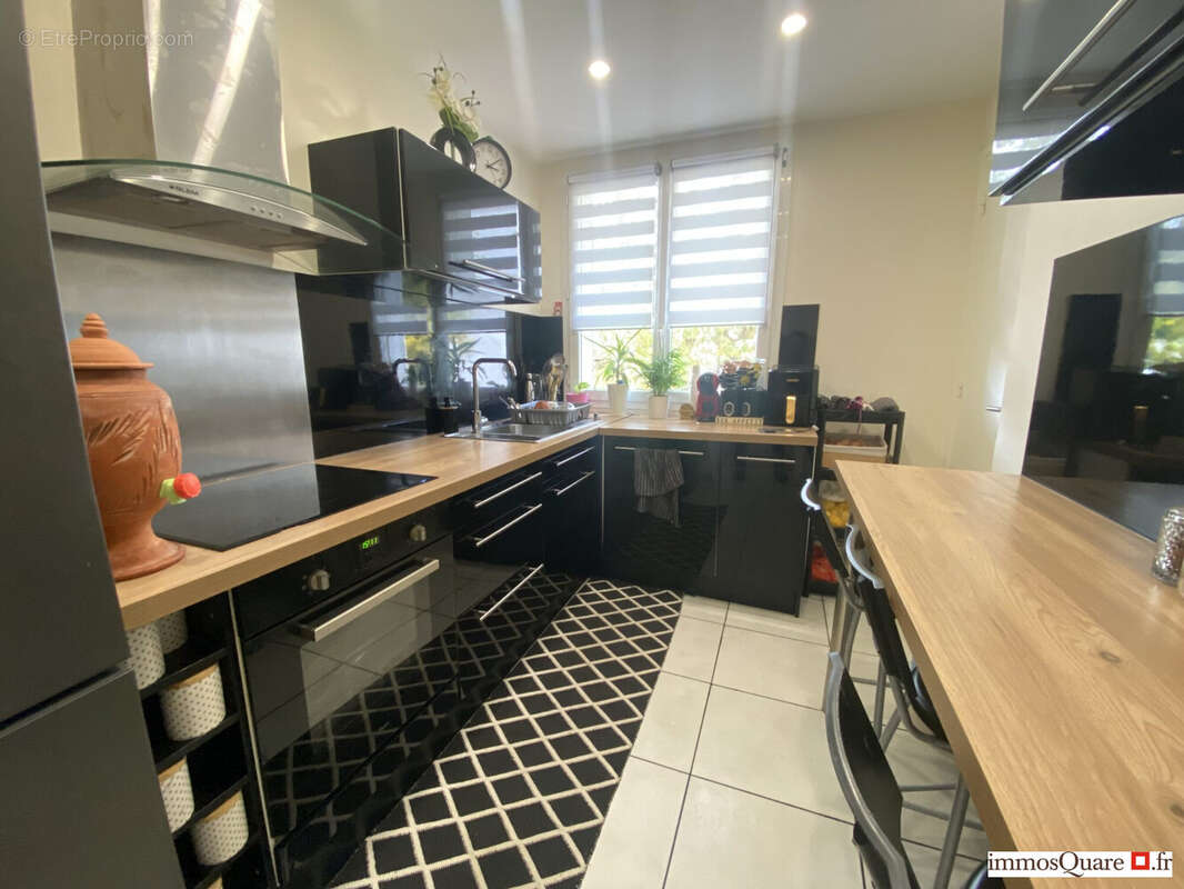 Appartement à LYON-8E