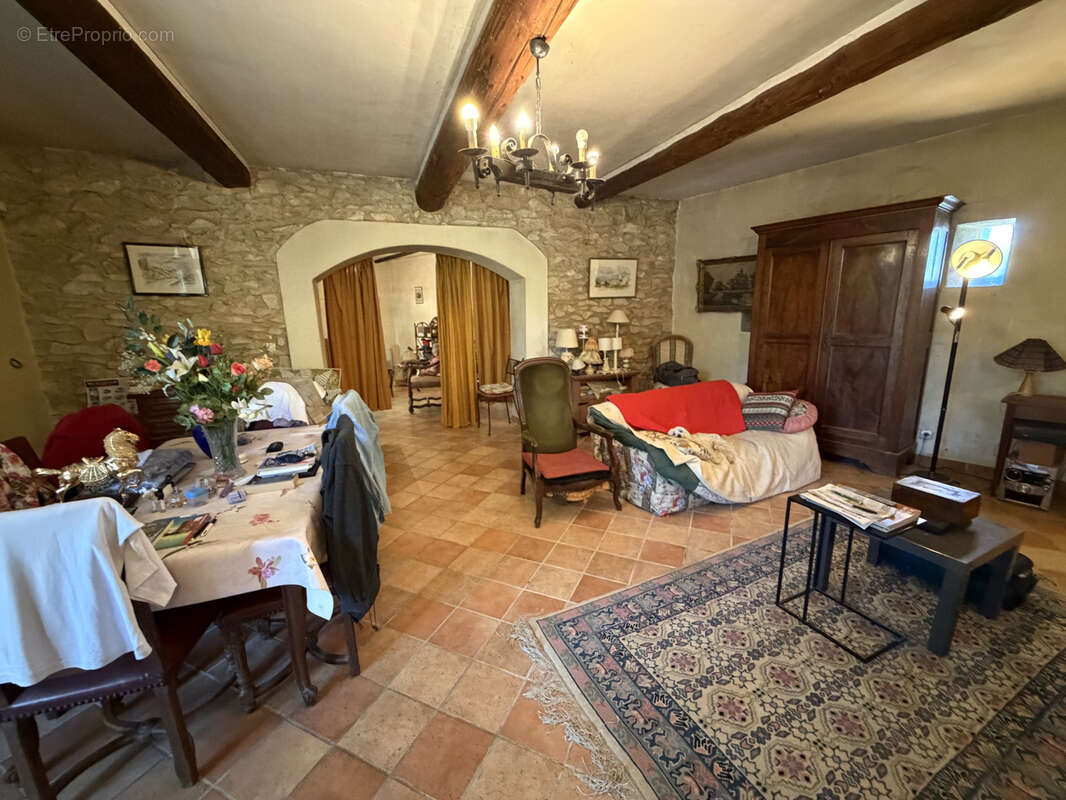 Maison à CADEROUSSE
