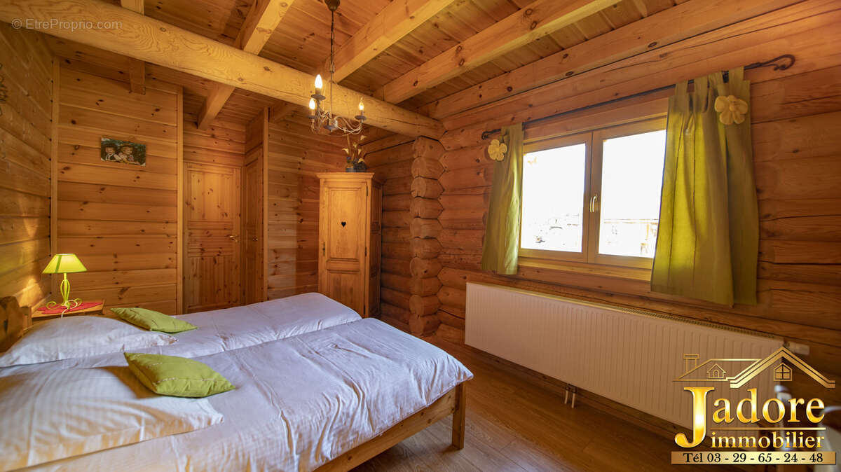 Maisons + chambres d'hôtes + dependances sur plusieurs hectares - photo 6