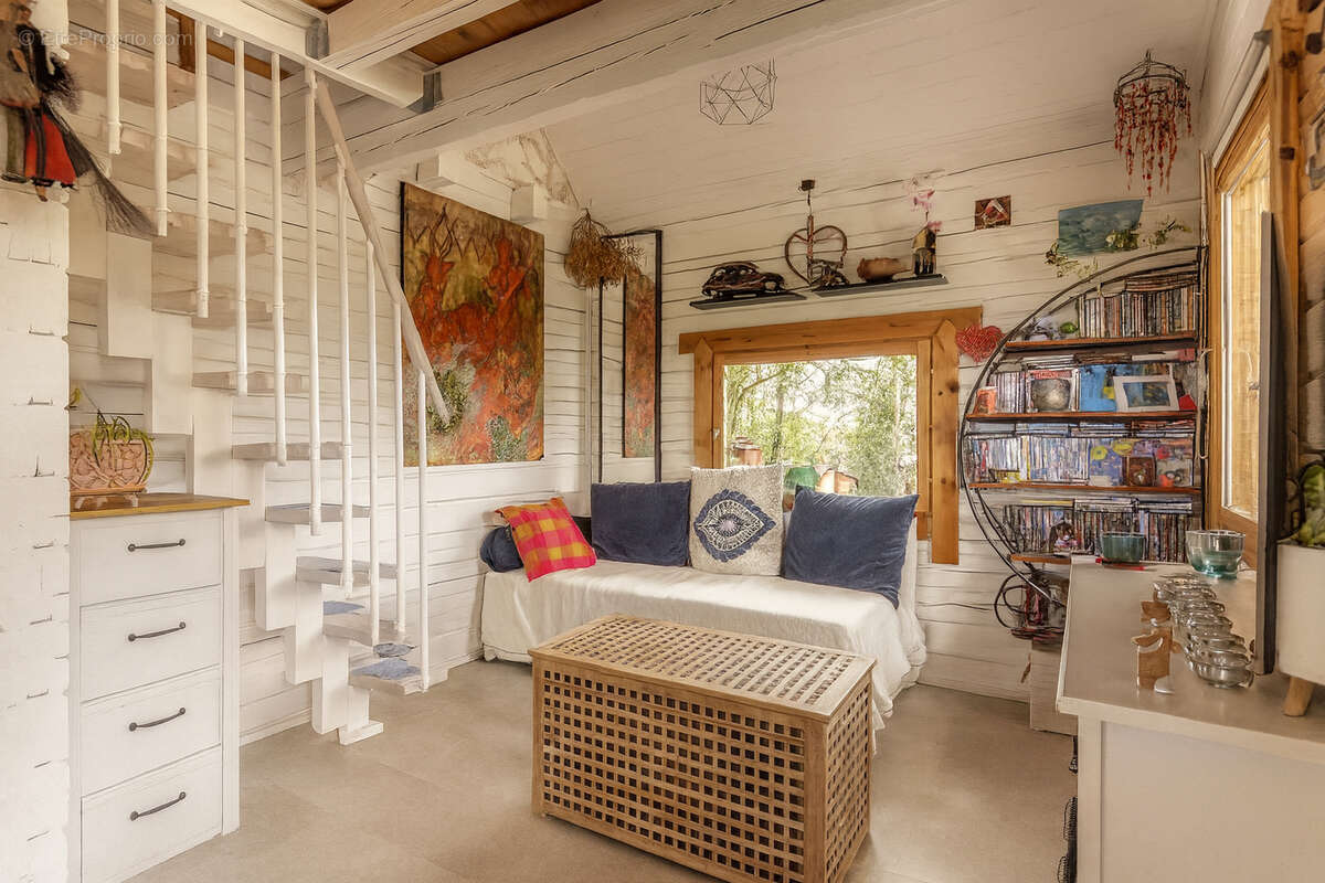 Maison à NEAUPHLE-LE-VIEUX