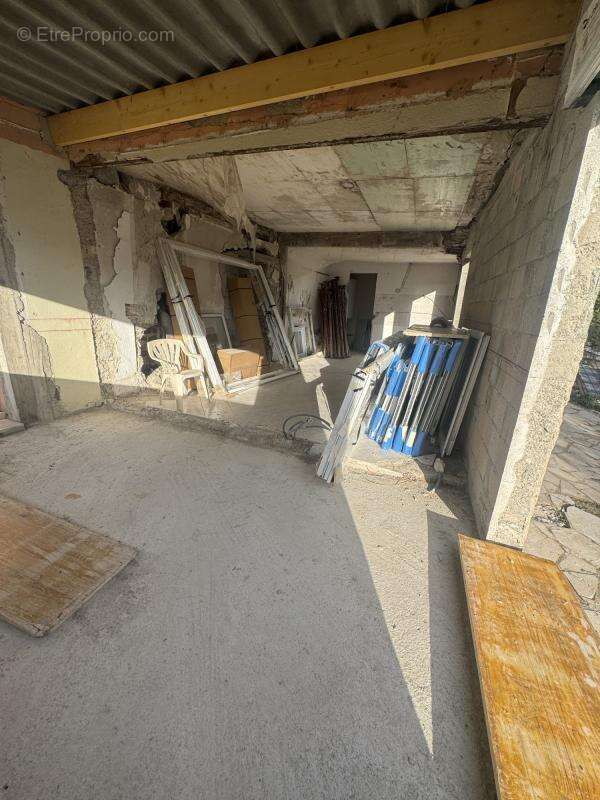 Appartement à L'ESCARENE