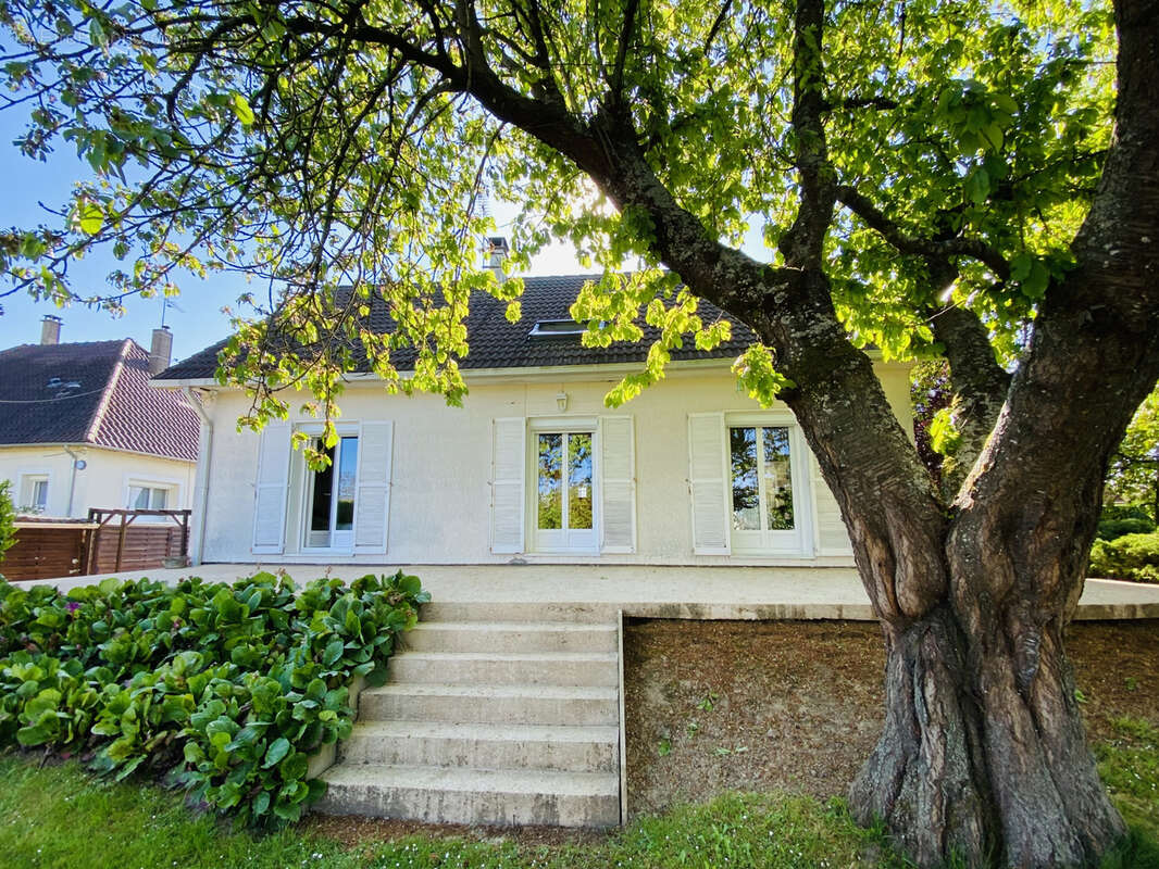 Très belle maison familiale T7 - photo 17