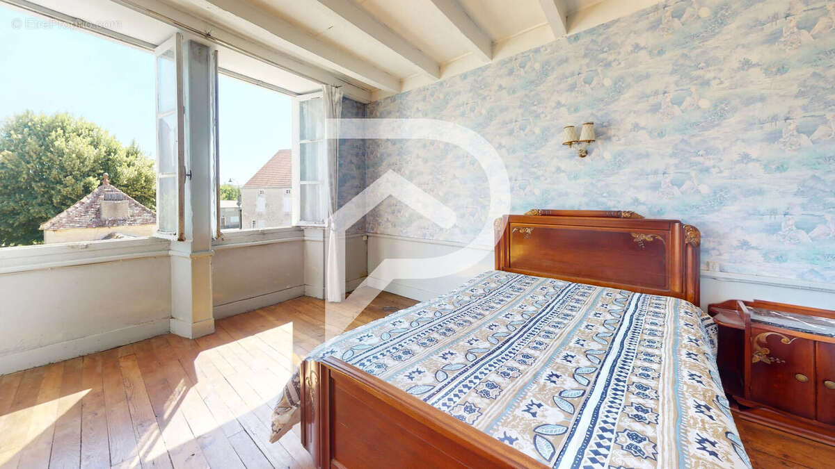 Maison Rochetaillée  8 pièce(s) - photo 12