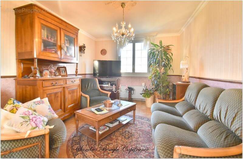 Maison à L&#039;HUISSERIE